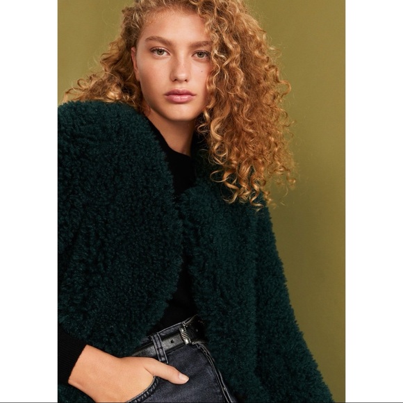 ⚡️MOVING SALE ⚡️ Mango Fur bouclé coat ⚡️MOVING SALE ⚡️ - Picture 5 of 10